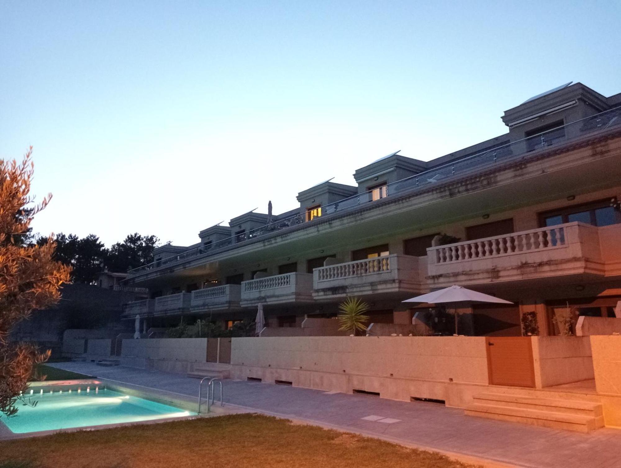 "Sanxenxo Holidays" Atico Con Garaje, Barbacoa Y Piscina A 5 Min Del Centro エクステリア 写真